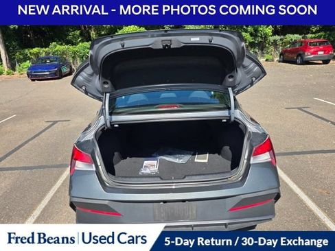 Certified 2024 Hyundai Elantra SEL FWD image 9