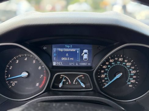 Used 2012 Ford Focus SE FWD image 11