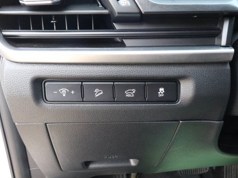 Used 2025 Kia Telluride S FWD image 18