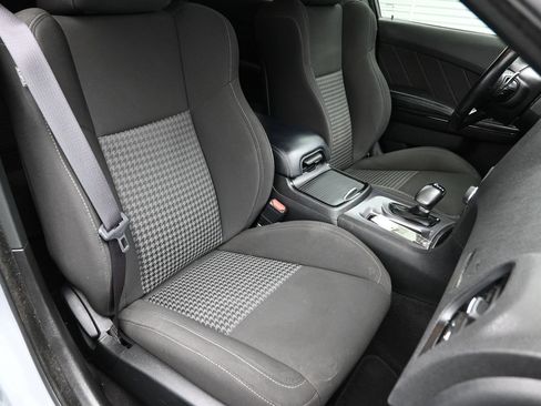 Used 2022 Dodge Charger R/T w/ Blacktop Package RWD image 40