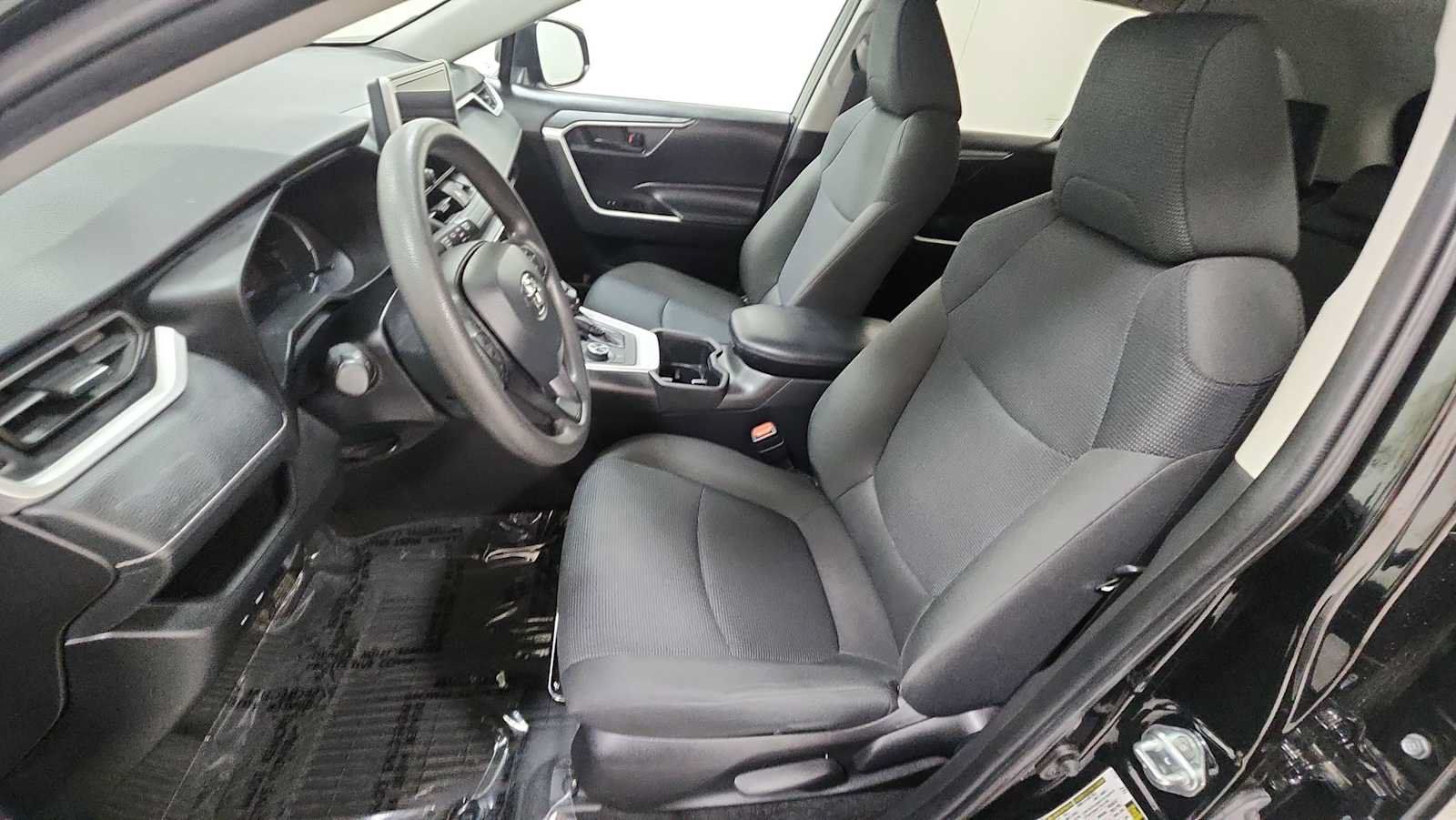 Certified 2024 Toyota RAV4 LE AWD/4WD image 13