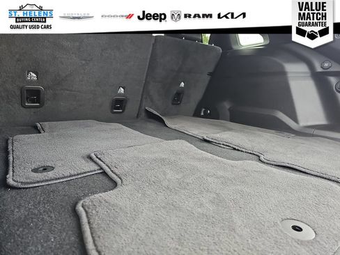 Used 2024 Jeep Wagoneer Launch Edition AWD/4WD image 35