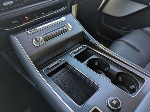 New 2025 Lincoln Aviator Reserve w/ Equipment Group 201A image 13