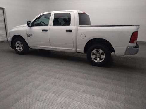 Used 2022 RAM 1500 Classic SLT RWD image 3