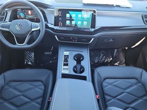 New 2026 Volkswagen Atlas Cross Sport SE image 19