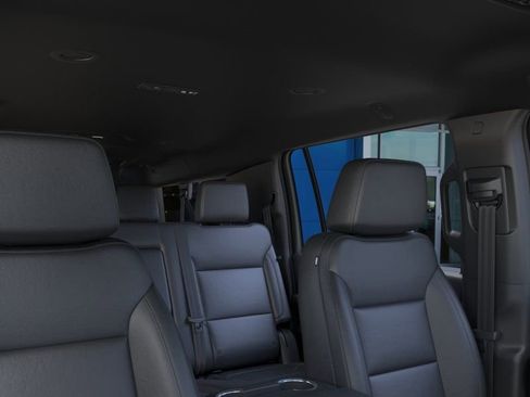 New 2026 Chevrolet Suburban LT image 24