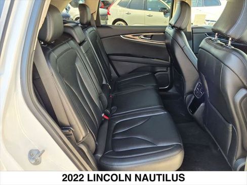 Certified 2022 Lincoln Nautilus FWD w/ Premium Package image 25