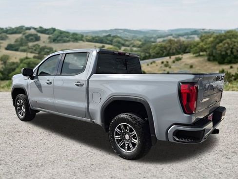 Used 2024 GMC Sierra 1500 AT4 w/ Technology Package AWD/4WD image 8