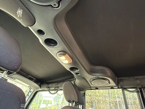 Used 2014 Jeep Wrangler Unlimited Sahara w/ Max Tow Package image 27