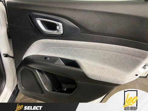 Used 2022 Jeep Compass Latitude AWD/4WD image 13