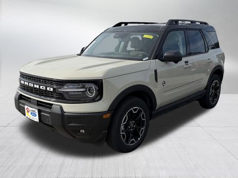 New 2025 Ford Bronco Sport Outer Banks w/ Outer Banks Tech Package+ AWD/4WD image 2