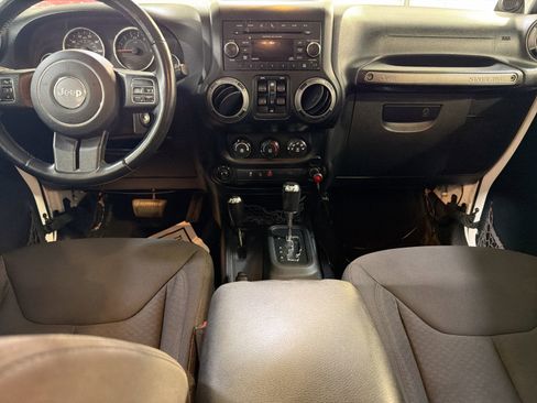 Used 2013 Jeep Wrangler Unlimited Sport AWD/4WD image 20