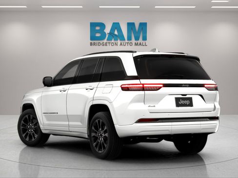 New 2026 Jeep Grand Cherokee Limited Reserve image 10