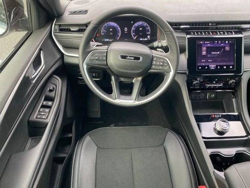 New 2025 Jeep Grand Cherokee L Altitude AWD/4WD image 37