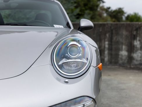 Used 2013 Porsche 911 Carrera RWD image 18