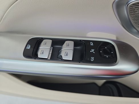 New 2026 Mercedes-Benz C 300 4MATIC Sedan image 27