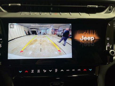 New 2026 Jeep Grand Cherokee Altitude AWD/4WD image 17