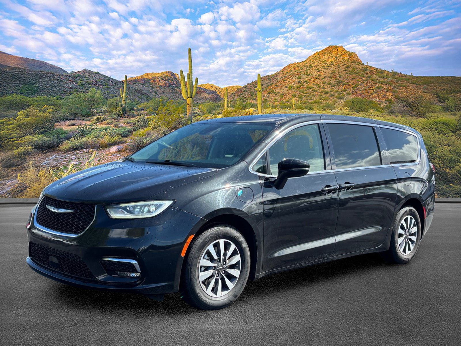 Used 2023 Chrysler Pacifica Touring-L FWD image 8