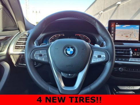 Used 2024 BMW X4 xDrive30i w/ Premium Package image 12