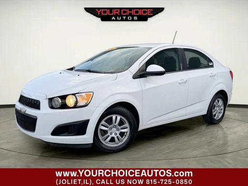Used 2016 Chevrolet Sonic LT FWD image 1