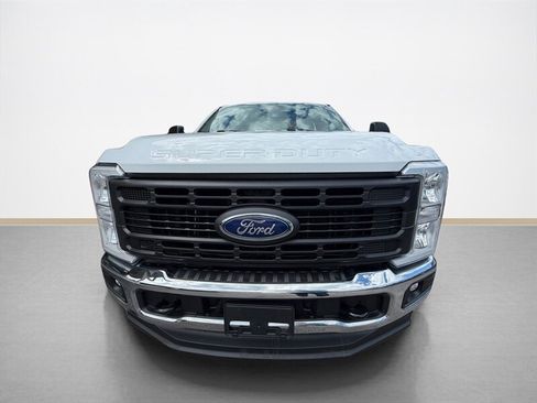 Used 2023 Ford F350 XL w/ XL Driver Assist Package AWD/4WD image 9
