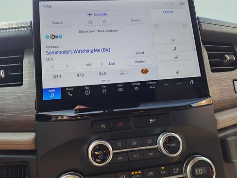 Used 2024 Ford Expedition Max Limited image 10