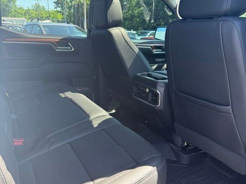 Used 2023 GMC Sierra 1500 Denali AWD/4WD image 15
