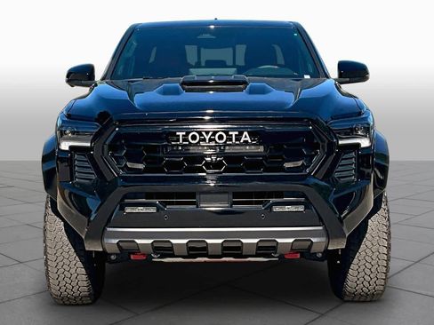 Used 2025 Toyota Tacoma TRD Pro w/ Tow Tech Package AWD/4WD image 3