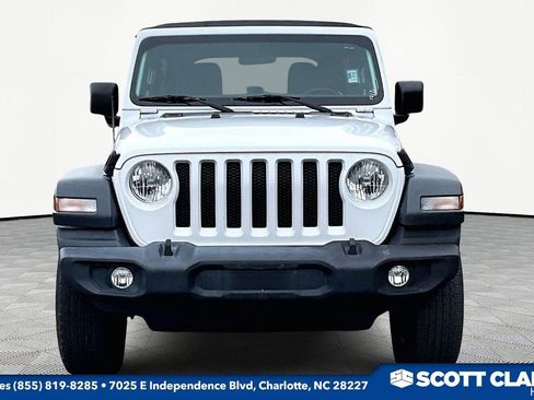 Used 2020 Jeep Wrangler Unlimited Sport S image 2