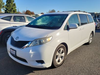 Used 2012 Toyota Sienna LE