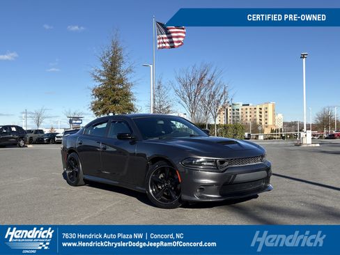 Used 2020 Dodge Charger R/T w/ Blacktop Package image 1