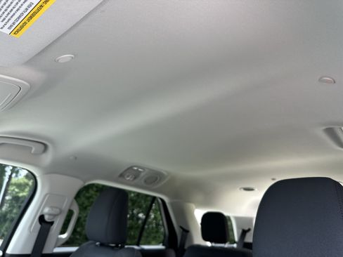 Used 2026 Ford Explorer Active RWD image 28