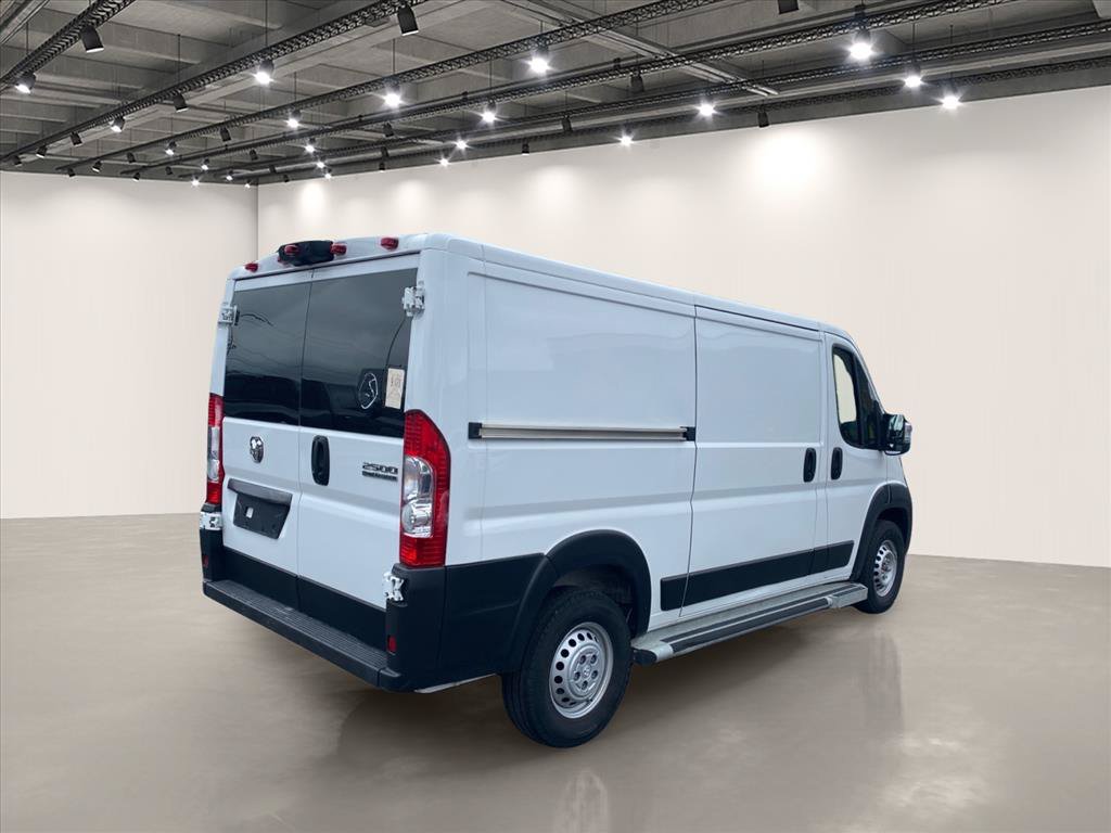 Used 2025 RAM ProMaster 2500 w/ U-Haul Equipment Group FWD image 7