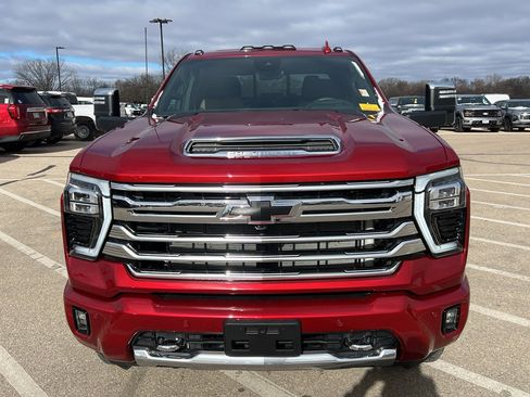 Used 2025 Chevrolet Silverado 2500 High Country w/ High Country Premium Package image 9