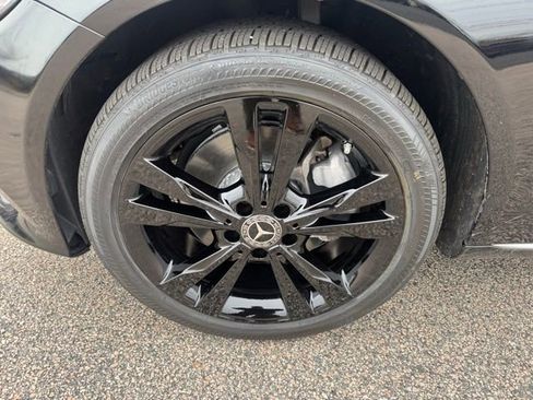 Used 2021 Mercedes-Benz C 300 4MATIC Sedan image 4