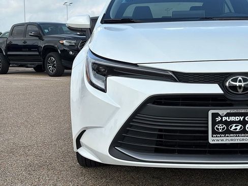 Certified 2026 Toyota Corolla XLE FWD image 4