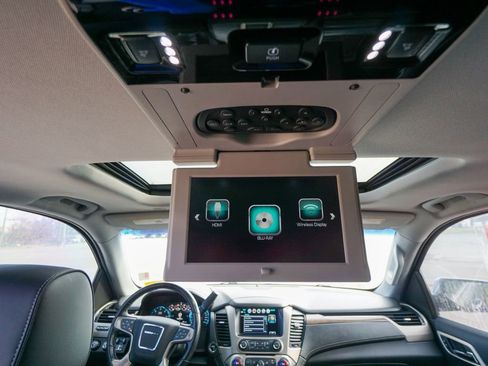 Used 2019 GMC Yukon XL Denali w/ Denali Ultimate Package image 19