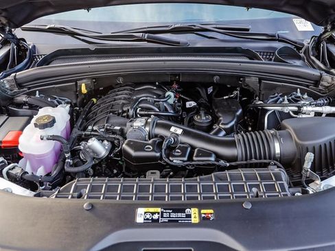 New 2025 Jeep Grand Cherokee Limited w/ Black Appearance Package image 28