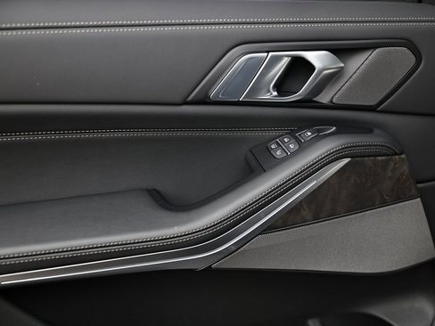 New 2026 BMW X7 xDrive40i w/ M Sport Package image 24