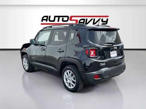 Used 2023 Jeep Renegade Latitude w/ Premium Group AWD/4WD image 5