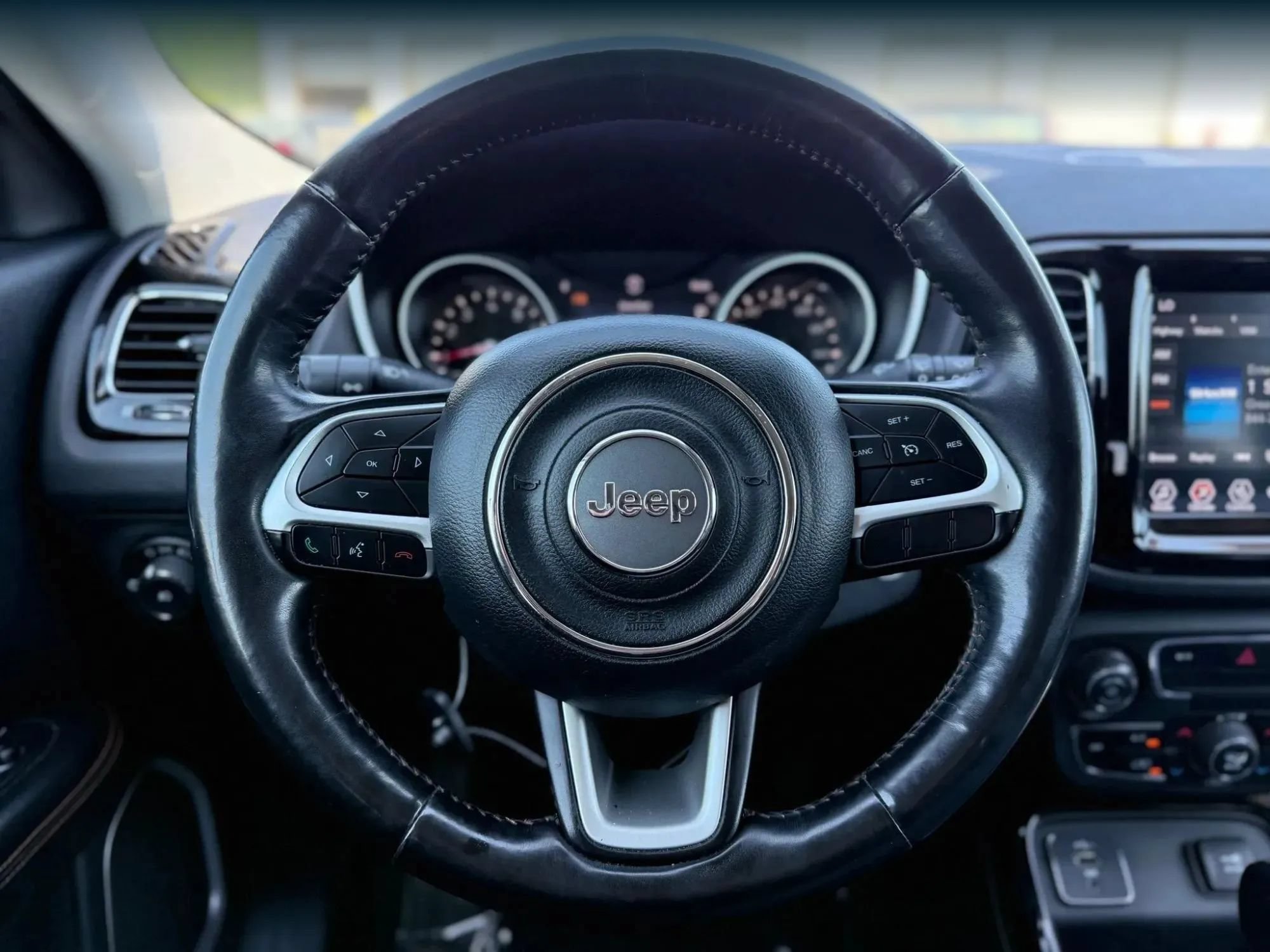 Used 2019 Jeep Compass Limited FWD image 24