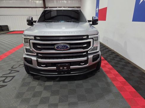 Used 2020 Ford F350 Platinum w/ FX4 Off-Road Package image 17
