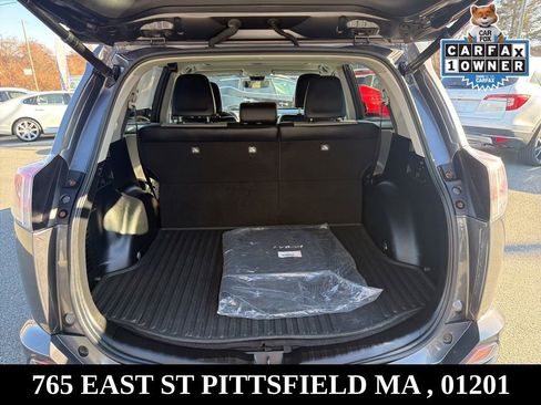 Used 2017 Toyota RAV4 Limited image 19