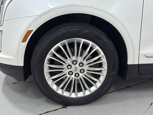 Used 2019 Cadillac XT5 Luxury image 24