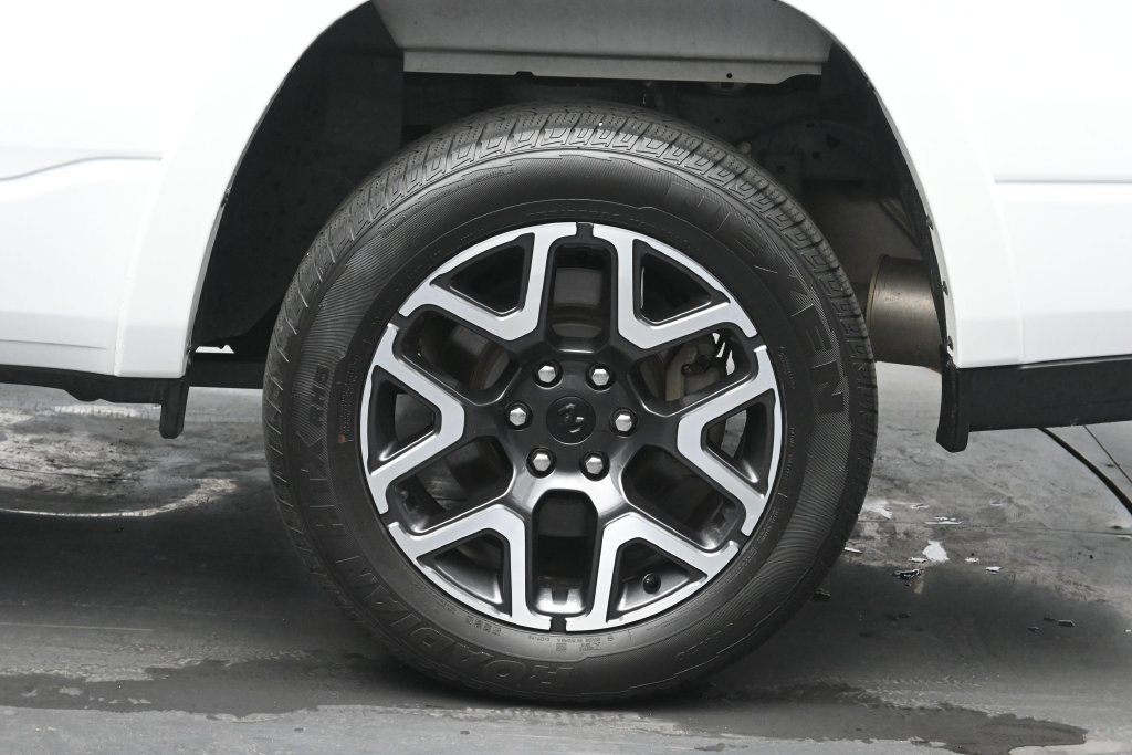 Used 2026 RAM 1500 Laramie AWD/4WD image 26