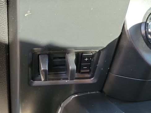 Used 2018 Ford F150 XLT w/ Equipment Group 302A Luxury AWD/4WD image 25