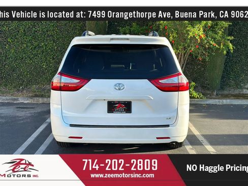 Used 2017 Toyota Sienna LE image 7