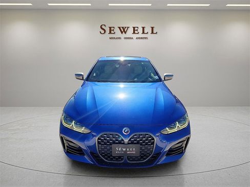 Used 2022 BMW M440i Coupe image 8
