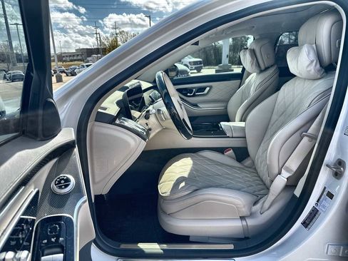 New 2025 Mercedes-Benz S 580 4MATIC Sedan image 2