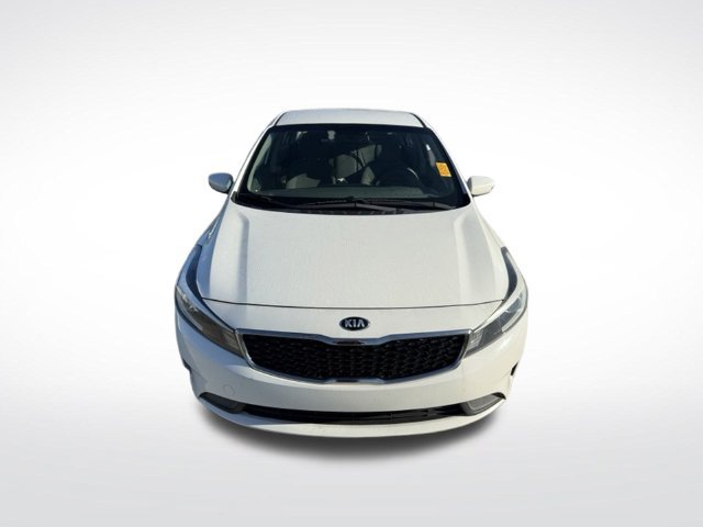 Used 2017 Kia Forte LX FWD image 2